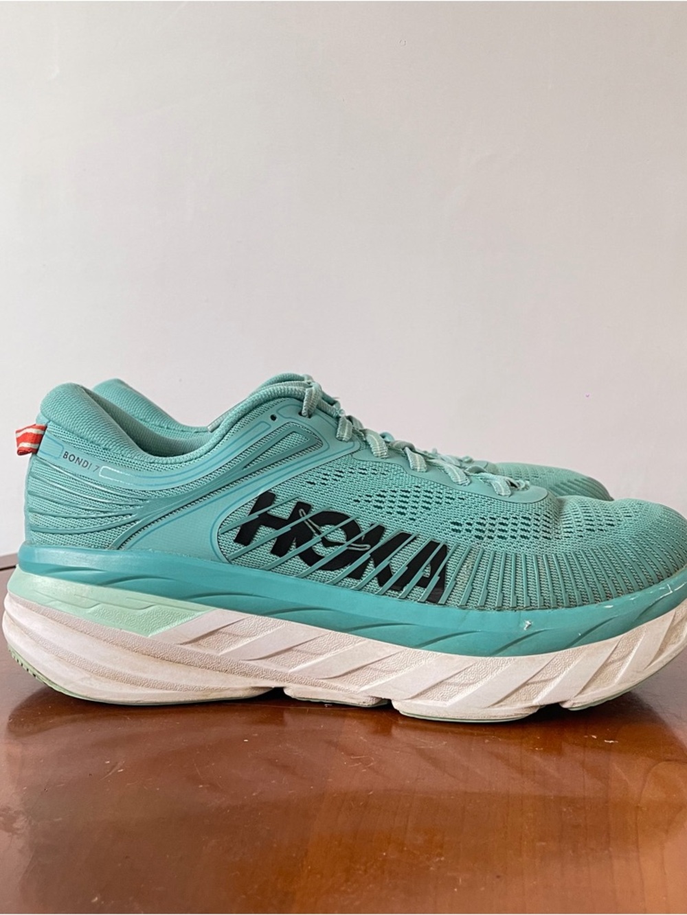 Hoka Women’s Bondi 7 Running Shoes | US 8 - Picture 3 of 8